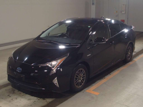 2016 Toyota Prius ZVW50[0]