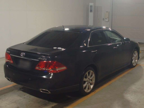 2009 Toyota Crown GRS200[1]