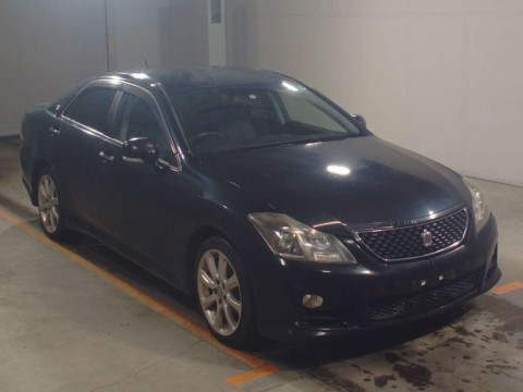 2009 Toyota Crown GRS200[2]