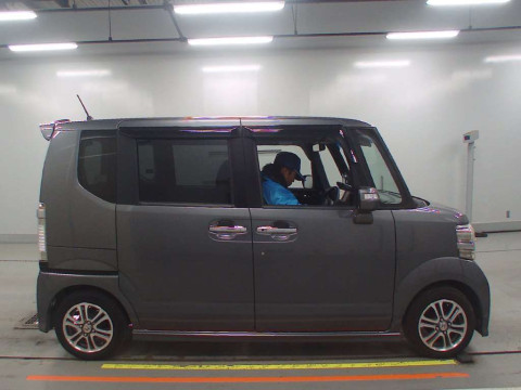 2014 Honda N-BOX CUSTOM JF1[2]