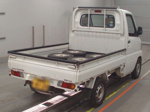 2010 Nissan Clipper Truck U72T[1]