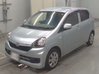 2016 Daihatsu Mira es