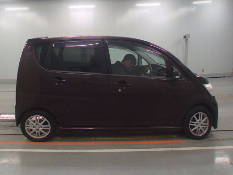 2009 Daihatsu Move L175S[2]