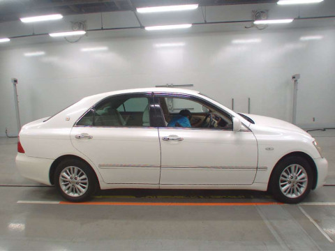 2007 Toyota Crown GRS180[2]