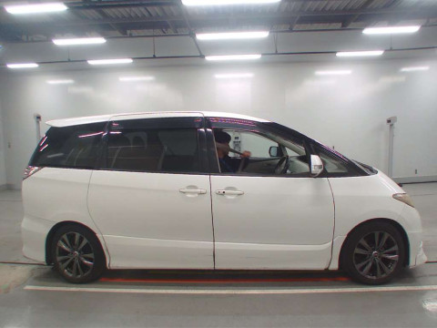 2008 Toyota Estima ACR50W[1]