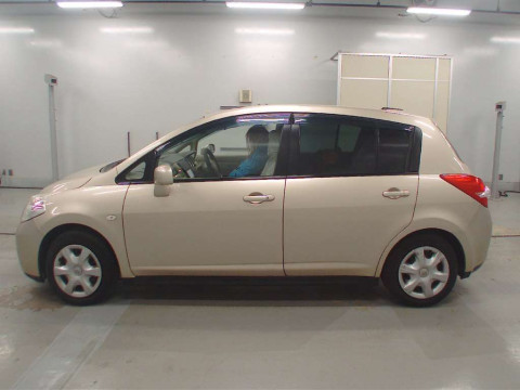 2012 Nissan Tiida C11[2]