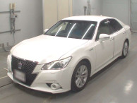 2013 Toyota Crown Hybrid