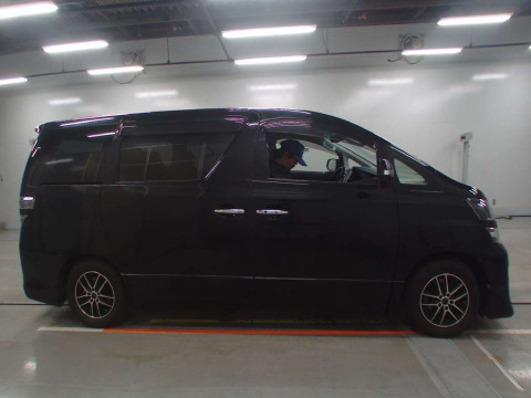 2014 Toyota Vellfire ANH20W[2]