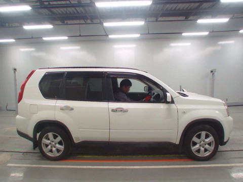 2010 Nissan X-Trail NT31[2]