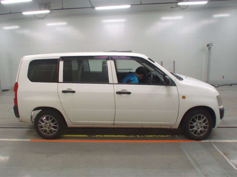 2011 Toyota Probox Van NCP51V[1]