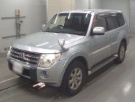 2011 Mitsubishi Pajero