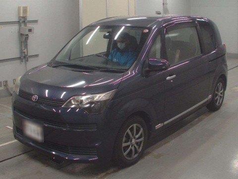 2014 Toyota Spade NCP141[0]