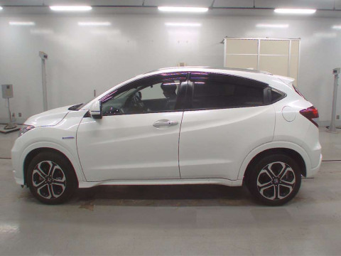 2015 Honda VEZEL RU3[2]