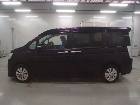 2012 Honda Step WGN Spada RK6[2]