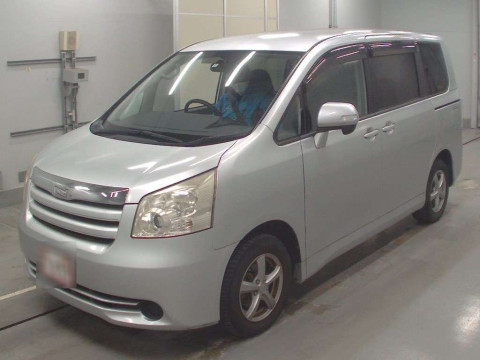 2008 Toyota Noah ZRR70G[0]