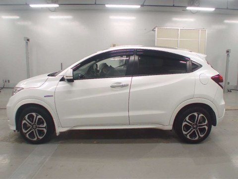 2016 Honda VEZEL RU3[2]