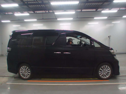 2012 Toyota Vellfire ANH20W[1]