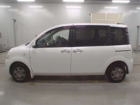 2006 Toyota Sienta NCP81G[2]