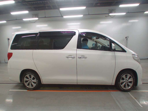 2008 Toyota Alphard GGH20W[1]