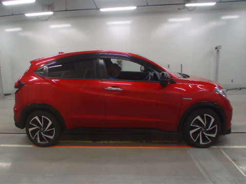 2016 Honda VEZEL RU3[1]