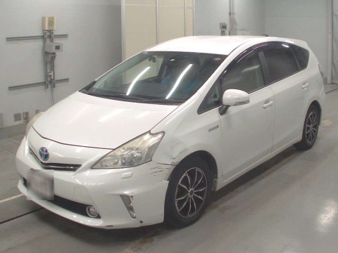 2012 Toyota Prius alpha ZVW41W[0]