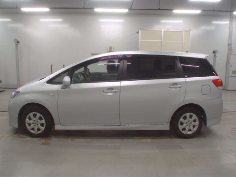 2012 Toyota Wish ZGE20G[2]