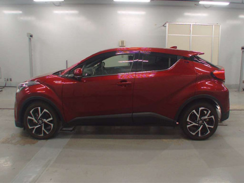 2017 Toyota C-HR ZYX10[2]