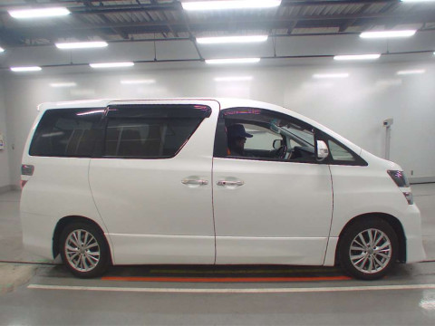 2014 Toyota Vellfire ANH20W[1]