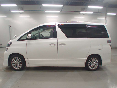 2014 Toyota Vellfire ANH20W[2]