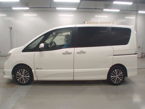 2014 Nissan Serena HFC26[2]