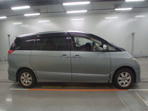 2008 Toyota Estima ACR50W[1]