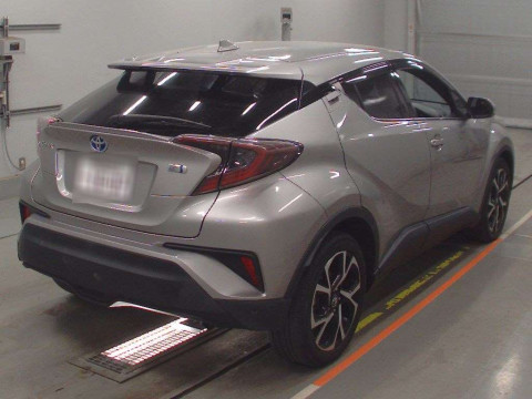 2017 Toyota C-HR ZYX10[1]