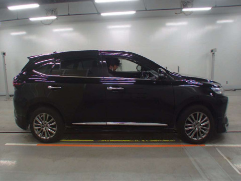 2020 Toyota Harrier ZSU60W[2]