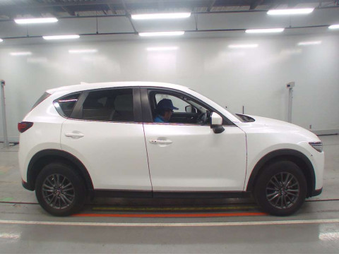 2021 Mazda CX-5 KF2P[1]