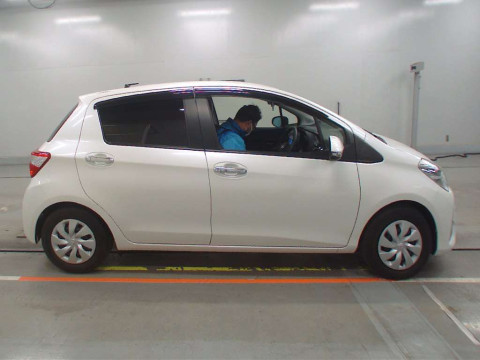 2018 Toyota Vitz NSP130[1]