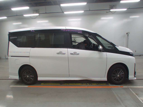 2023 Nissan Serena FC28[1]