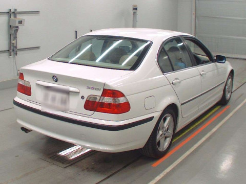 2004 BMW 3 Series AV22[1]