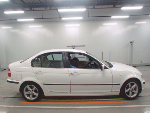 2004 BMW 3 Series AV22[2]