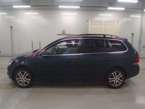 2010 Volkswagen Golf Variant 1KCAV[2]