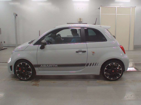 2021 Abarth Abarth 595 31214T[2]