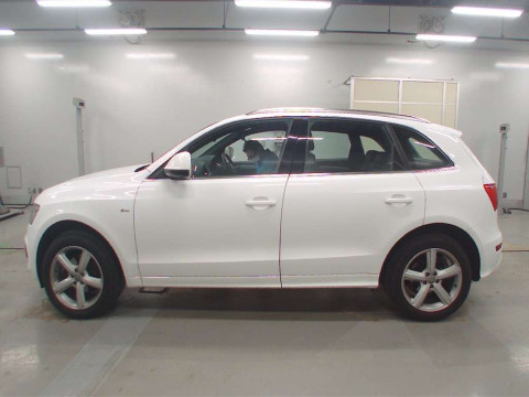 2012 Audi Q5 8RCDNF[2]