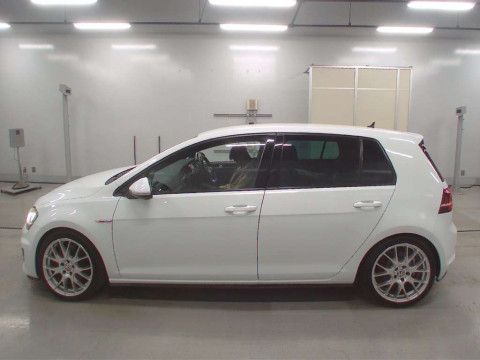 2014 Volkswagen GOLF GTI AUCHH[2]