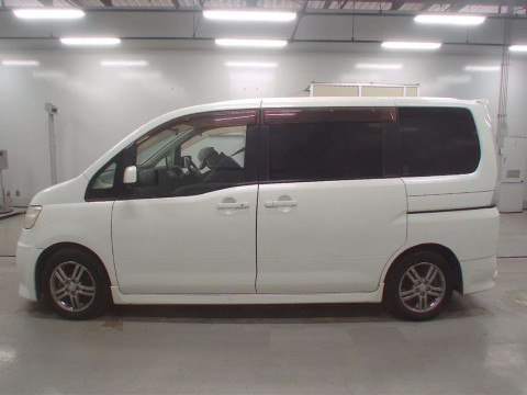 2007 Nissan Serena C25[2]