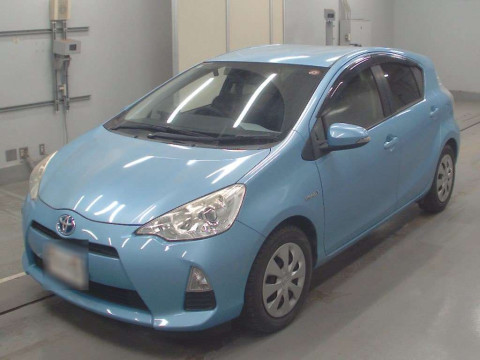 2014 Toyota Aqua NHP10[0]