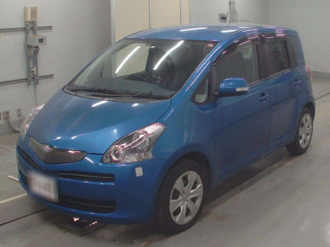 2010 Toyota Ractis SCP100[0]