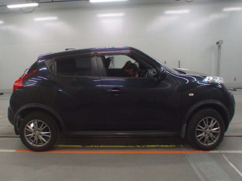 2011 Nissan JUKE YF15[2]