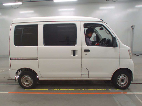 2012 Daihatsu Hijet Cargo S321V[2]