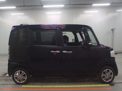 2013 Honda N-BOX JF1[2]