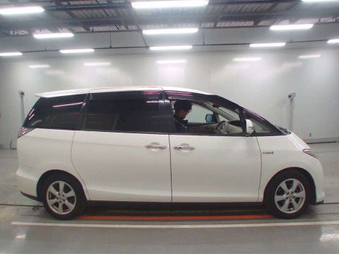 2008 Toyota Estima Hybrid AHR20W[1]