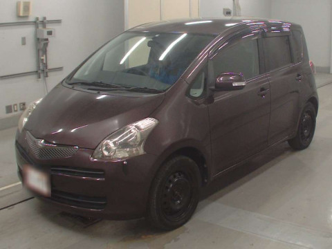 2009 Toyota Ractis SCP100[0]